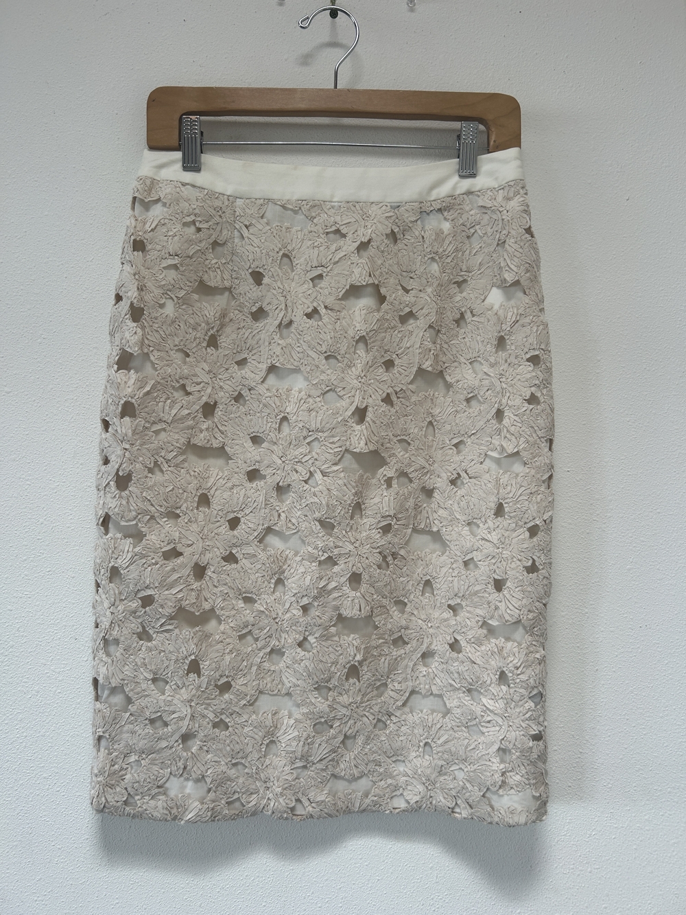 La Perla Cream Floral Lace Pencil Skirt